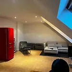 Obk City Lodge: Designer Duplex Appartment In Oberkassel, Close To River Rhine, Areal Boehler And Messe Duesseldorf